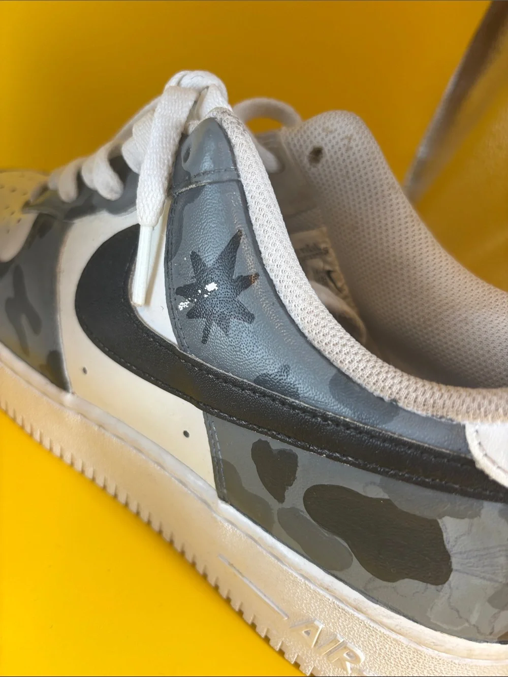 Nike Air Mens Low-Top Sneakers - White & Gray Camo. Men size 10